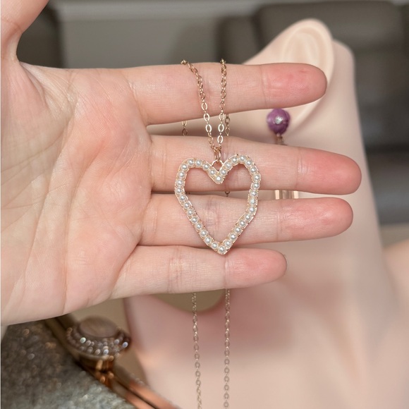 💗 Elegant Gold Heart Pendant Necklace - Picture 4 of 7